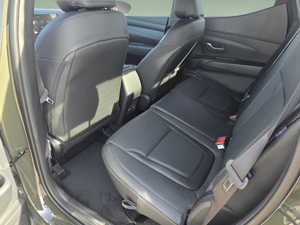 Used 2026 Hyundai Santa Cruz SEL AWD/4WD image 17
