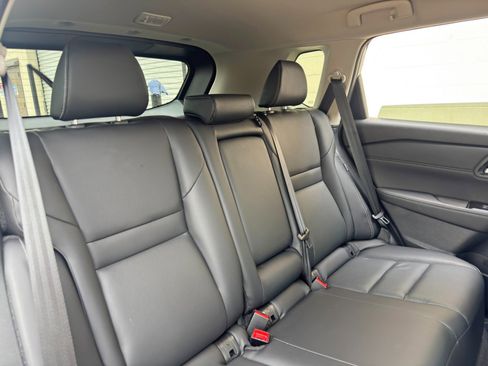 Used 2024 Nissan Rogue SL FWD image 34