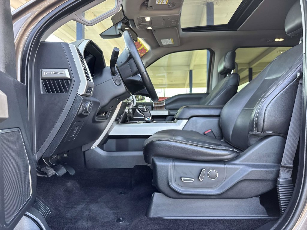 Used 2015 Ford F150 Lariat w/ Equipment Group 502A Luxury AWD/4WD image 12