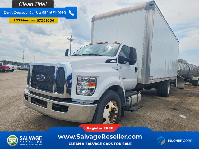 Used 2017 Ford F650 2WD Regular Cab Super Duty image 1