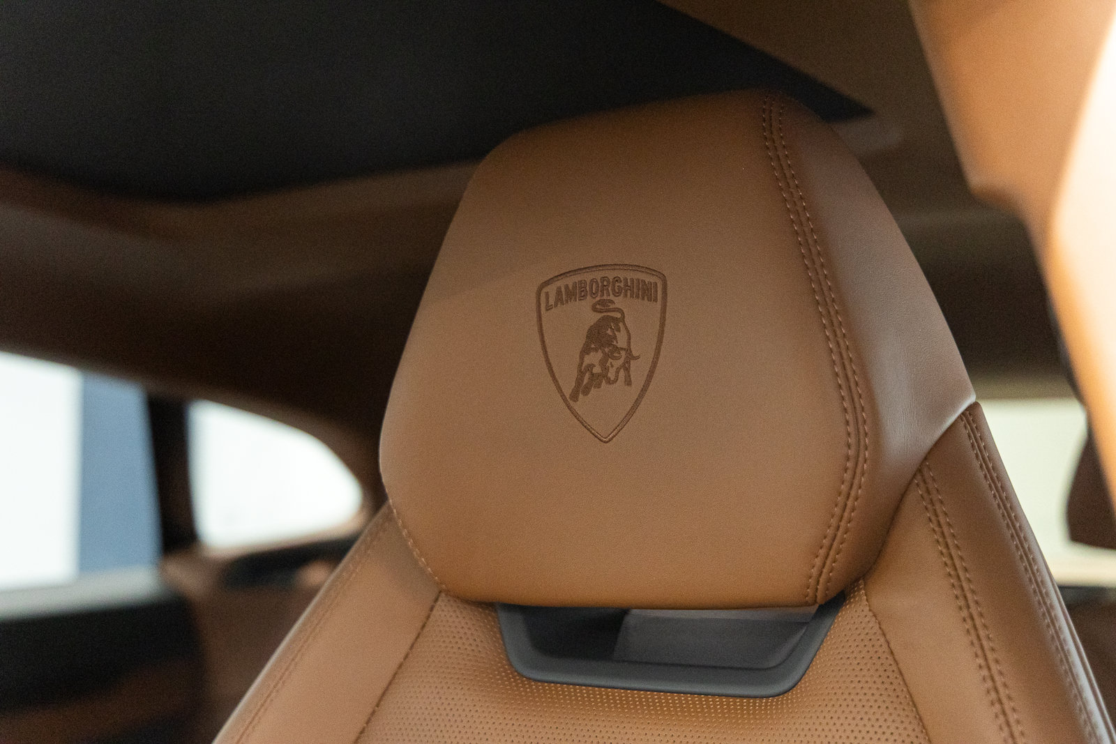 Used 2026 Lamborghini Urus S AWD/4WD image 26