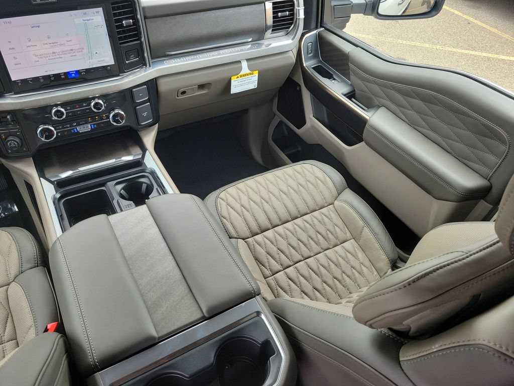 New 2026 Ford F350 Platinum w/ Platinum Plus Package AWD/4WD image 11