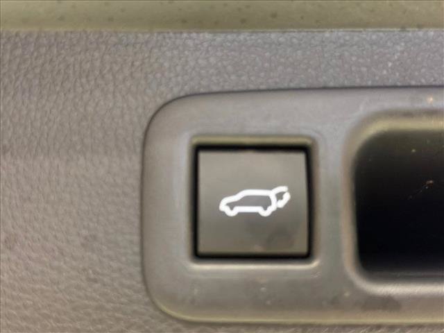 Used 2023 Toyota Highlander XLE FWD image 20