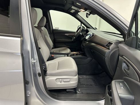 Used 2023 Honda Passport EX-L image 39