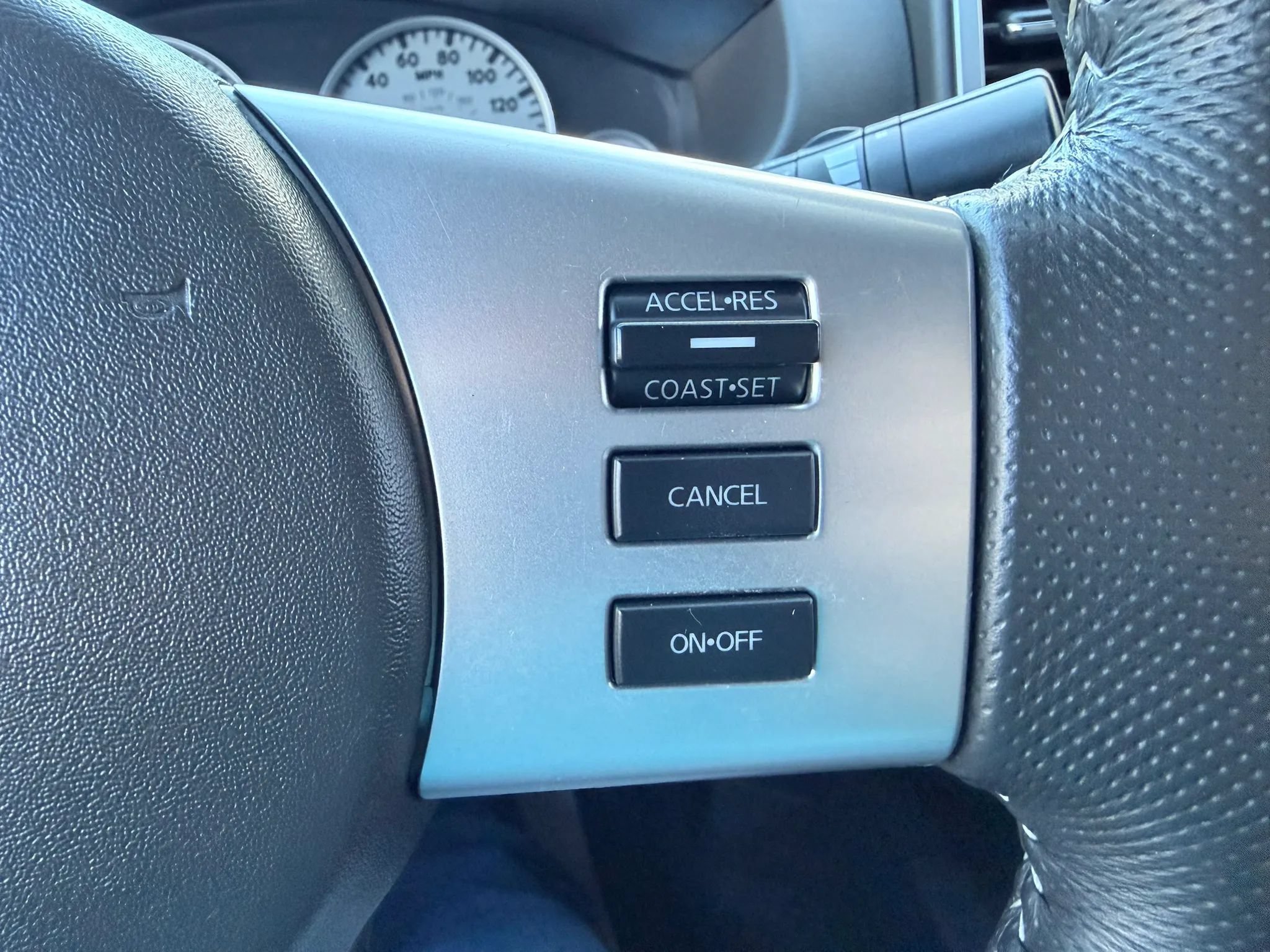 Used 2015 Nissan Frontier PRO-4X w/ Pro-4x Luxury Package AWD/4WD image 18