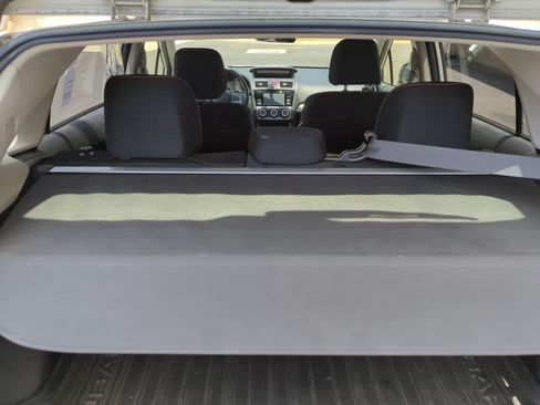 Used 2017 Subaru Crosstrek 2.0i Premium AWD/4WD image 19