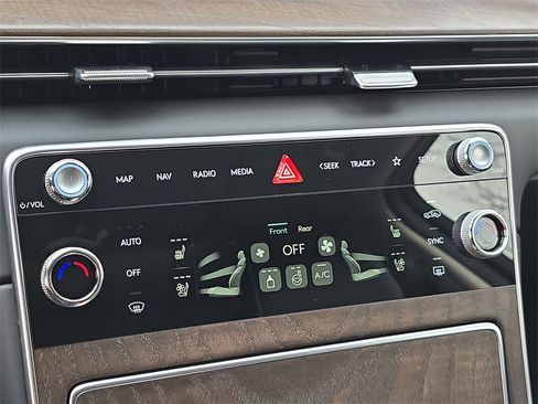 New 2026 Genesis GV80 2.5T Advanced image 24