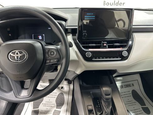 Used 2026 Toyota Corolla Cross L image 27