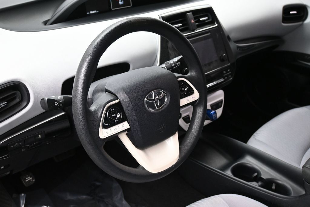 Used 2017 Toyota Prius Two FWD image 11