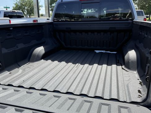 Used 2023 GMC Canyon Denali AWD/4WD image 31