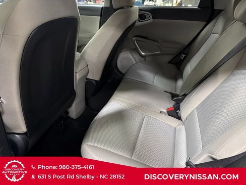 Used 2024 Kia Soul LX w/ Option Group 015 FWD image 28