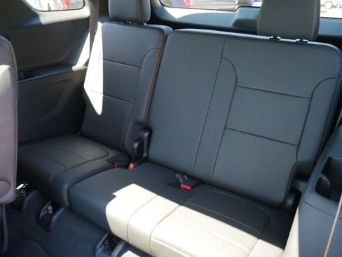 Used 2023 Chevrolet Traverse Premier w/ Redline Edition AWD/4WD image 27