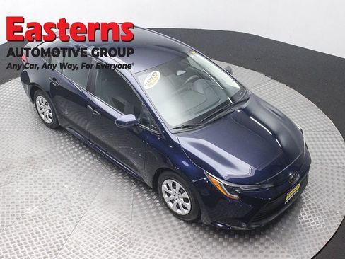 Used 2024 Toyota Corolla LE FWD image 3