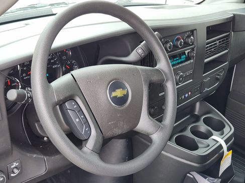 New 2025 Chevrolet Express 3500 LS w/ Chrome Appearance Package image 29