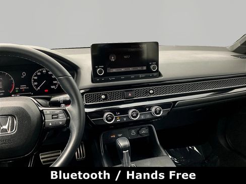 Used 2023 Honda Civic Sport image 9