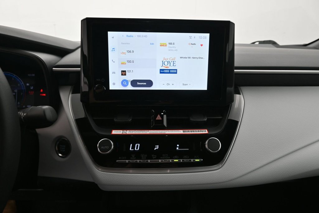 Used 2026 Toyota Corolla SE FWD image 10