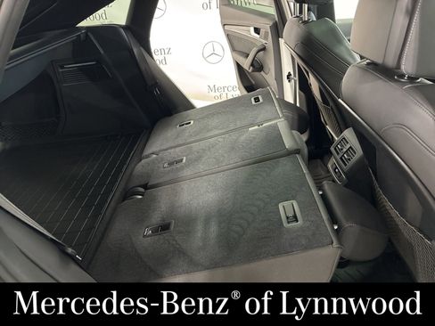 Used 2023 Audi SQ5 Premium Plus w/ Premium Plus Package image 25