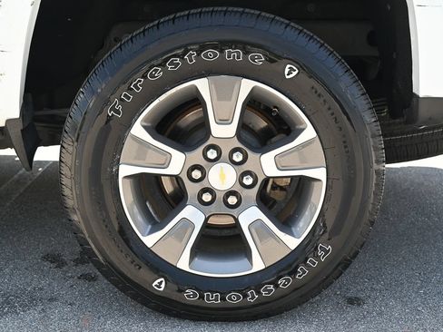 Used 2017 Chevrolet Colorado Z71 RWD image 7