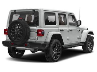 Used 2022 Jeep Wrangler Unlimited Sahara w/ Cold Weather Group AWD/4WD video 2