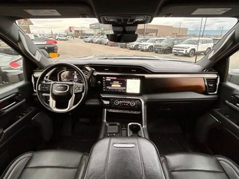 Used 2024 GMC Sierra 3500 Denali w/ Denali Reserve Package image 16