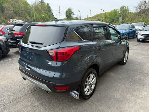 Used 2019 Ford Escape SE AWD/4WD image 3