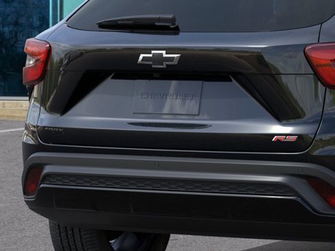 New 2026 Chevrolet Trax RS w/ Driver Confidence Package FWD image 14