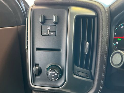 Used 2018 Chevrolet Silverado 2500 LTZ w/ Duramax Plus Package image 27