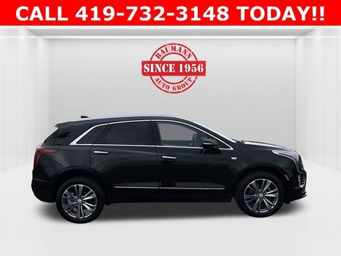 Used 2025 Cadillac XT5 Premium Luxury image 7