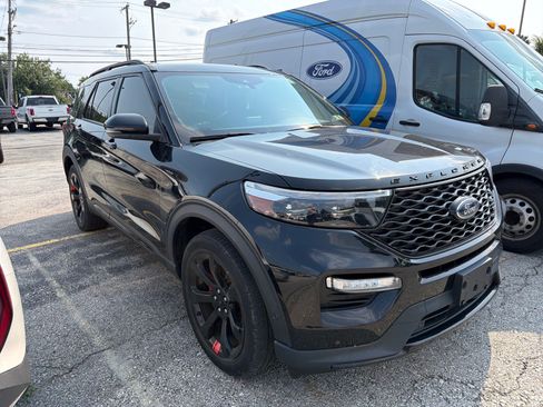 Used 2022 Ford Explorer ST w/ Equipment Group 401A AWD/4WD image 3