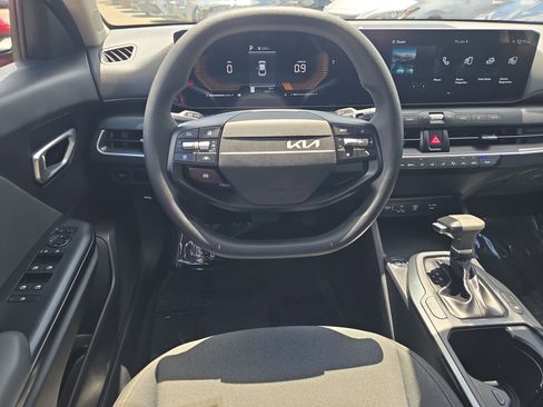 Certified 2025 Kia K4 FWD image 13