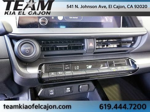Used 2025 Toyota Prius LE FWD image 28