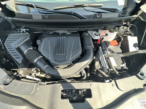 Used 2025 GMC Acadia Elevation image 33