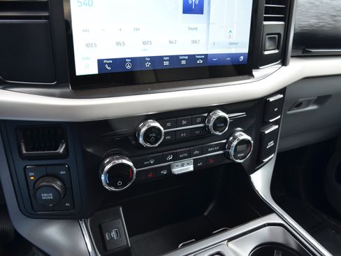 Used 2021 Ford F150 XLT w/ Equipment Group 302A High image 14