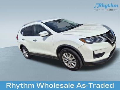 Used 2017 Nissan Rogue SV