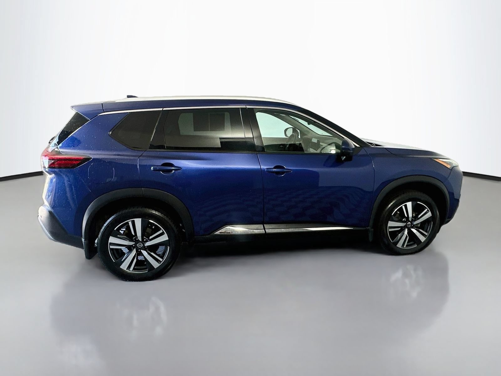 Used 2021 Nissan Rogue SL w/ Premium Package FWD image 8