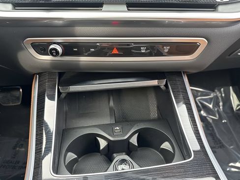 Used 2024 BMW X5 xDrive40i w/ M Sport Package AWD/4WD image 26
