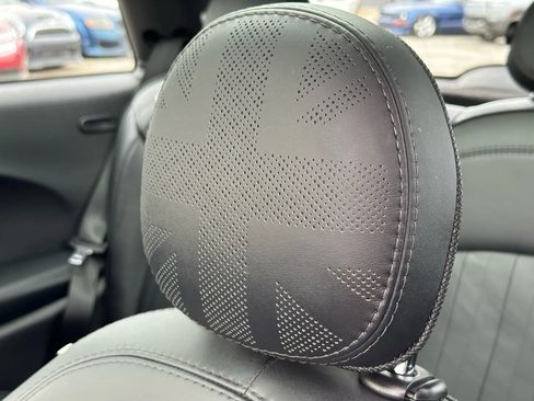 Used 2021 MINI Cooper SE w/ 8.8" Touchscreen Nav Package image 37