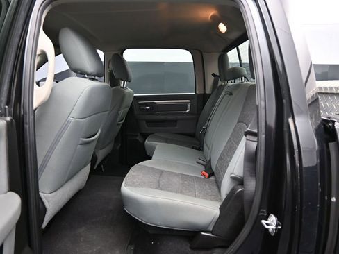 Used 2019 RAM 1500 Big Horn AWD/4WD image 23