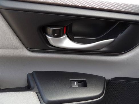 Used 2019 Honda CR-V LX image 27