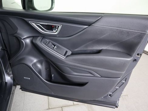 Used 2021 Subaru Forester Limited image 11