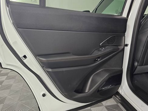 New 2026 Jeep Cherokee Overland w/ Trailer Tow Group image 33