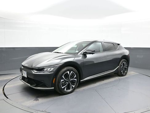 Used 2024 Kia EV6 Wind w/ Wind Technology Package image 10