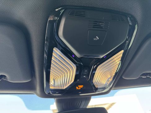 Used 2022 BMW X5 xDrive40i w/ M Sport Package image 28