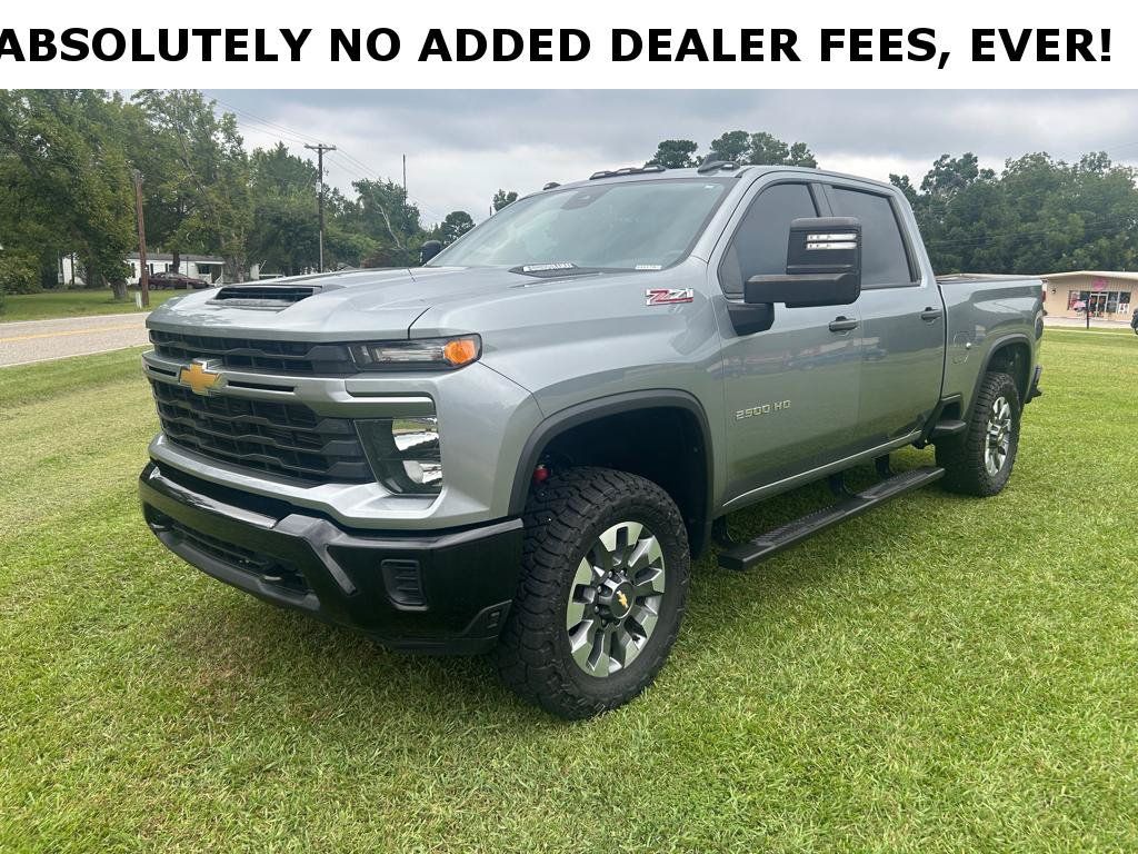 Used 2024 Chevrolet Silverado 2500 Custom w/ Custom Value Package AWD/4WD image 2