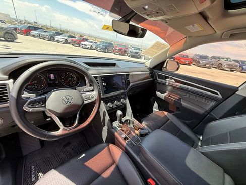 Used 2021 Volkswagen Atlas SE FWD image 12