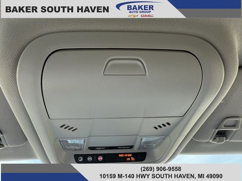 Used 2021 GMC Terrain SLE w/ Driver Convenience Package image 26