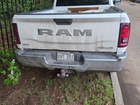 Used 2025 RAM 2500 Tradesman w/ Chrome Appearance Group AWD/4WD image 8