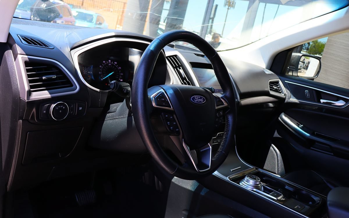 Used 2020 Ford Edge SEL FWD image 39