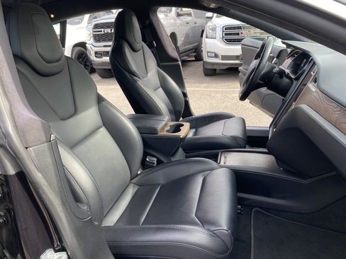 Used 2018 Tesla Model S 75D image 25