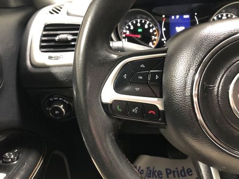 Used 2021 Jeep Compass Latitude image 22